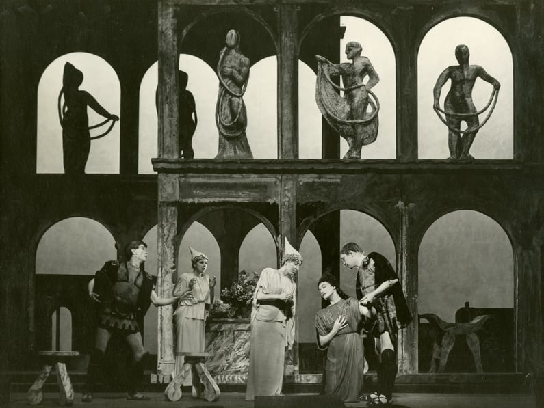 1946_therapeoflucretia_angusmcbean_001